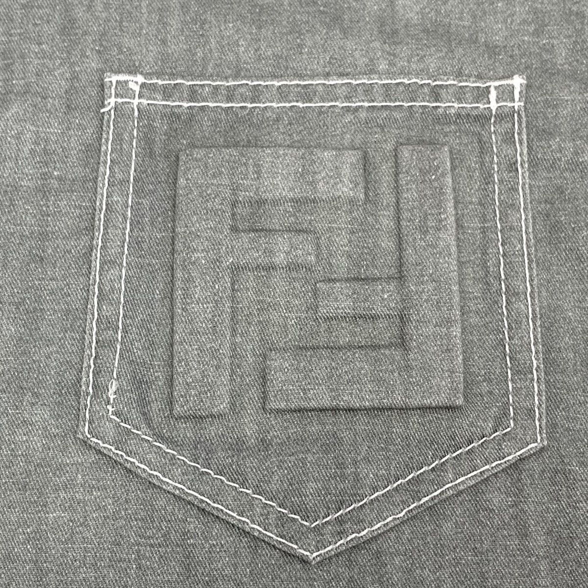 Fendi Fendi Gray-Green Logo Embossed Long Sleeve Denim Shirt K26WX Size US L / EU 52-54 / 3 - 5 Thumbnail