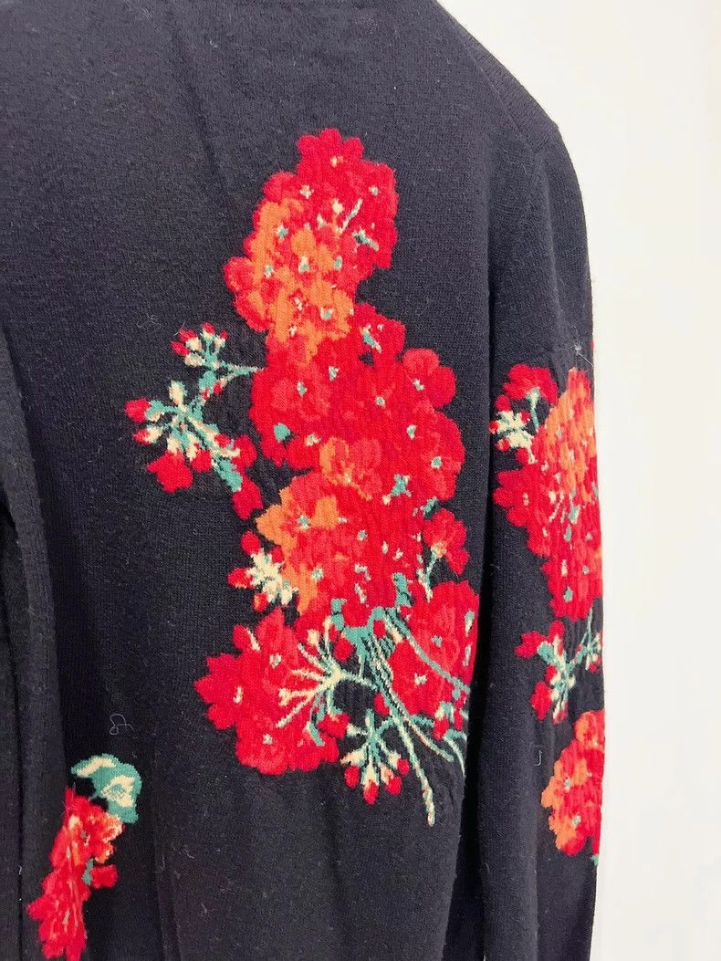 Gucci Gucci Black sweater colorful floral pattern cashmere long s Size S / US 4 / IT 40 - 5 Thumbnail
