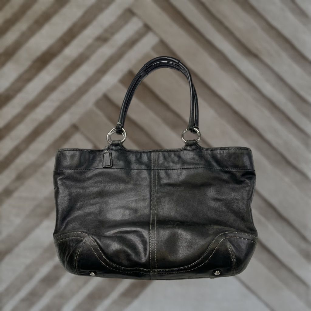 Coach **VINTAGE COACH 2005 SOHO BLACK LEATHER LARGE SHOULDER TOTE BAG** User: VINTAGE COACH 2005 SOHO BLACK LEATHER LARGE SHOULDER TOTE BAG Size ONE SIZE - 1 Thumbnail