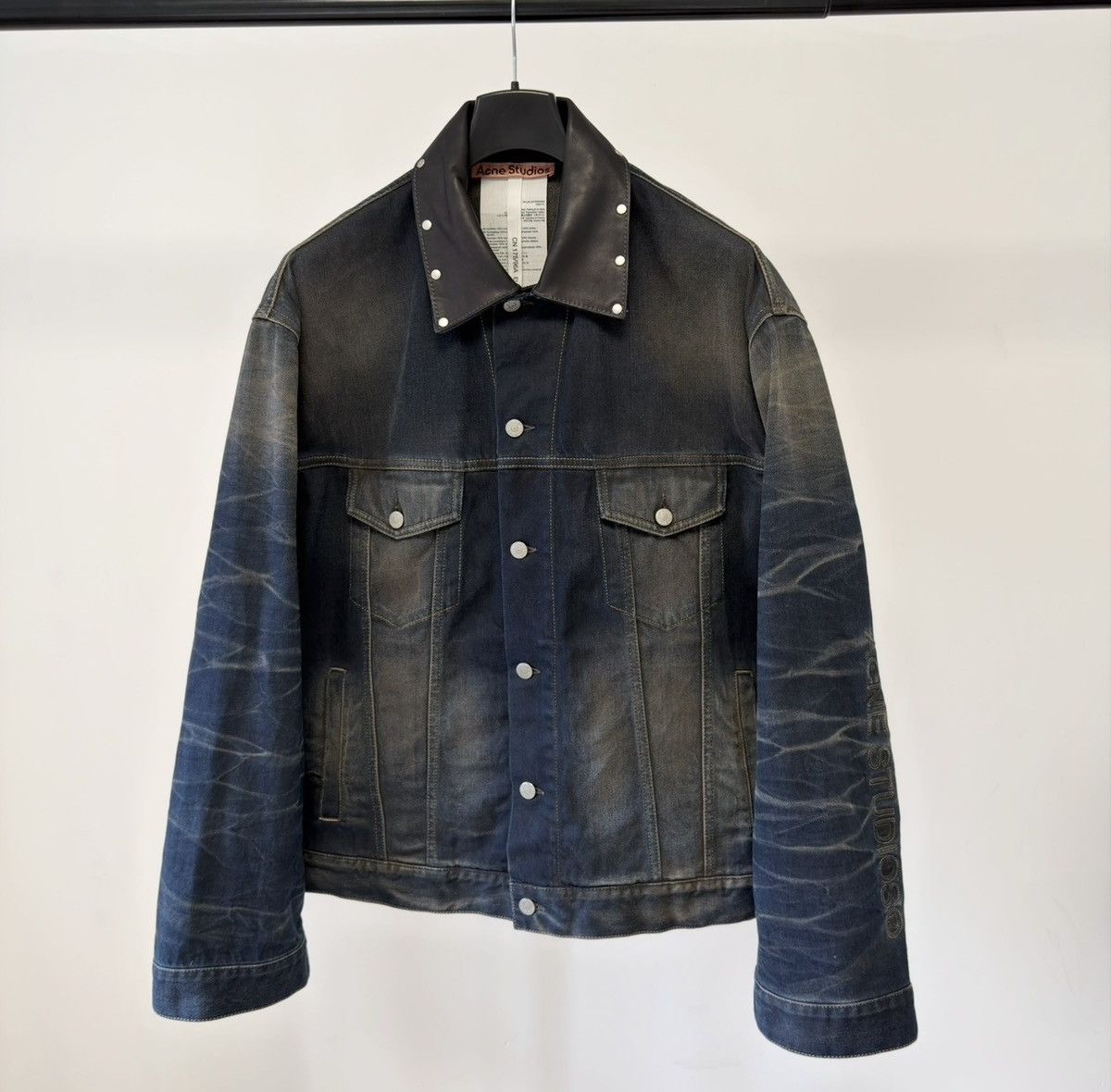 Acne Studios Studded Dirty Washed Oversized Denim Jacket Size US M / EU 48-50 / 2 - 1 Thumbnail