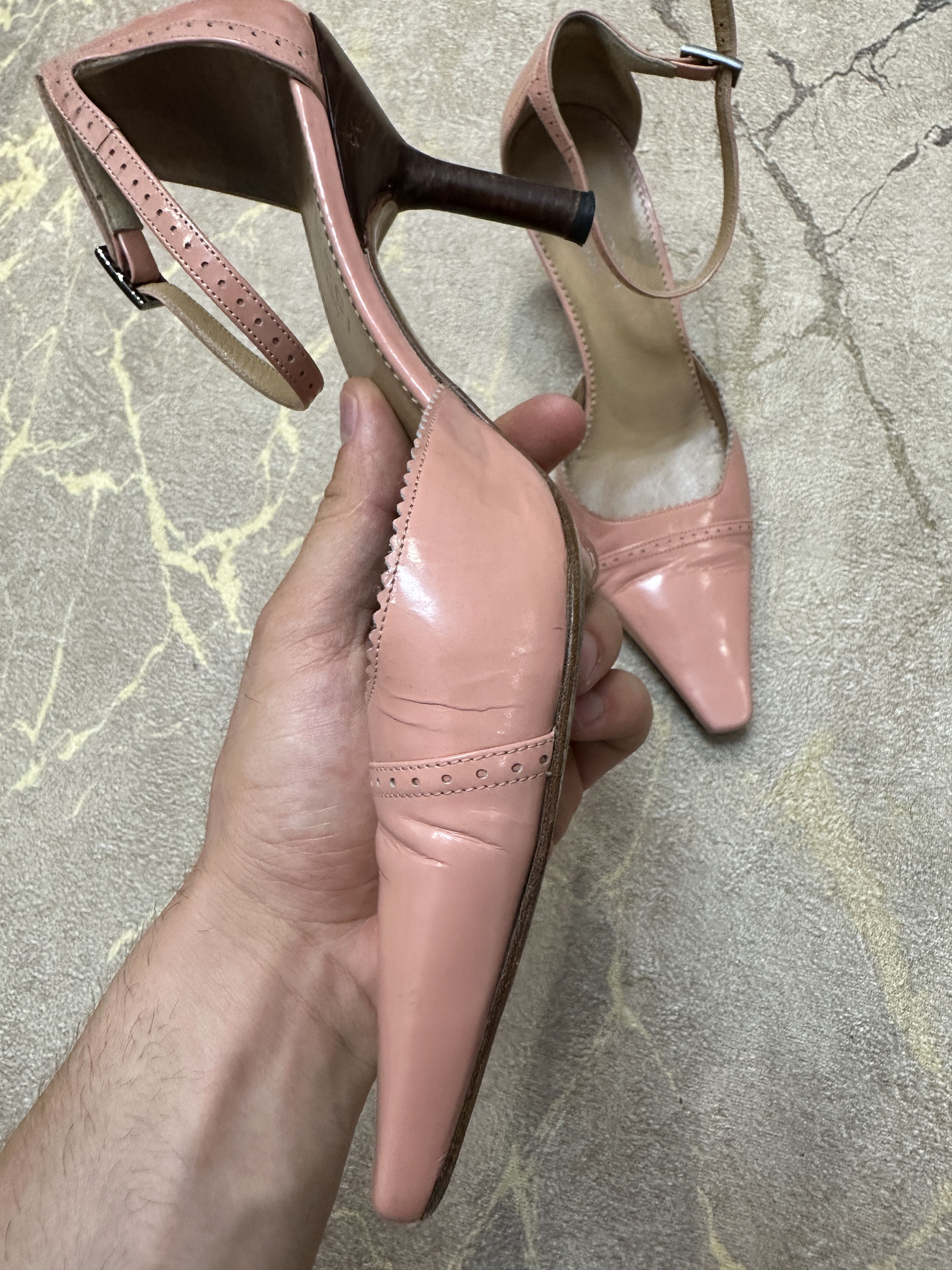 Gucci 985$ Gucci Exotic Ankle Strap Leather Shoes Size 37 C Eu 7 Size US 7 / IT 37 - 13 Thumbnail
