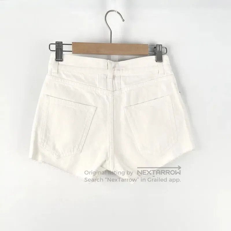 Yves Saint Laurent Saint Laurent White Summer Women's Shorts . Size 22" - 2 Thumbnail