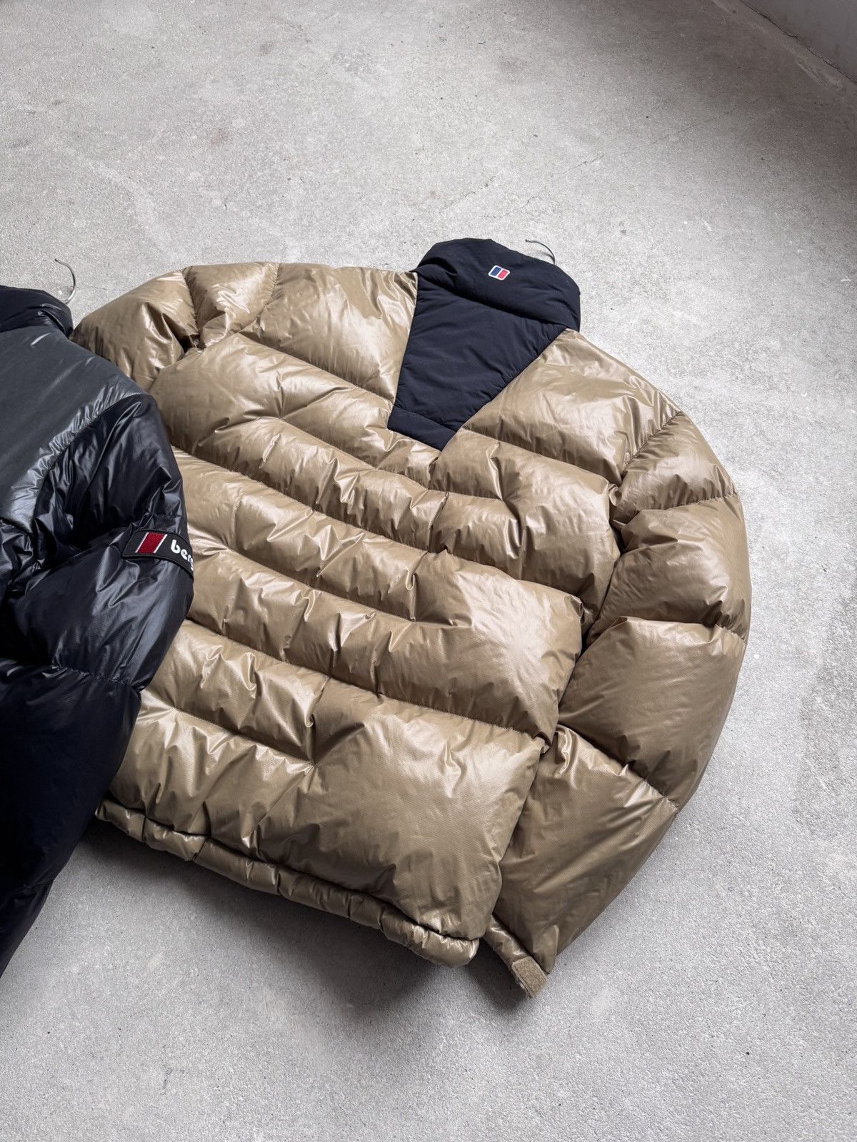 Berghaus Berghaus 700 Down Waterproof Jacket Size US L / EU 52-54 / 3 - 4 Thumbnail