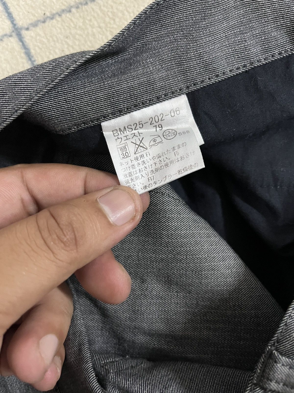 Burberry × Designer Burberry black label cargo pants Size US 33 - 12 Thumbnail