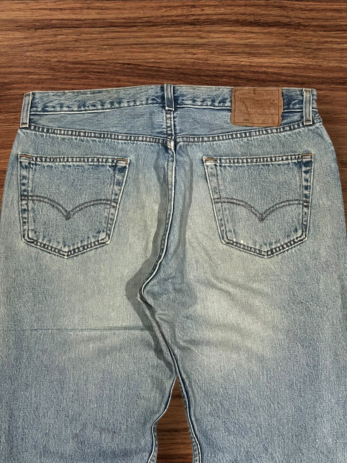 Levi's Vintage 90s Levi’s 501 Blue Wash Button Fly Distressed Jeans Size US 36 / EU 52 - 9 Thumbnail
