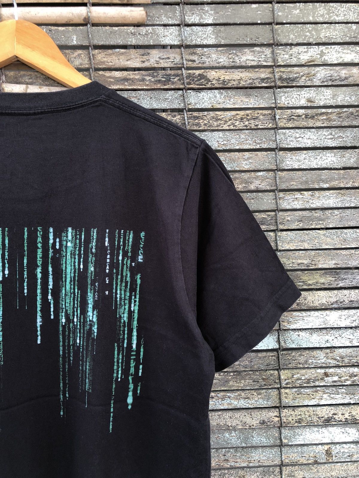 Japanese Brand × Vintage UT Uniqlo X The Matrix Movie Tshirts Size US L / EU 52-54 / 3 - 10 Thumbnail