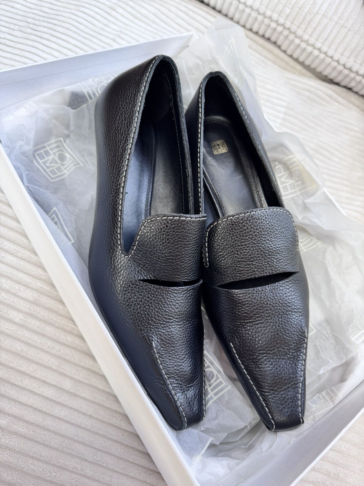 Toteme Toteme Womens Black Cutout Kitten Leather Heel Loafer Shoes Size US 6 / IT 36 - 7 Thumbnail