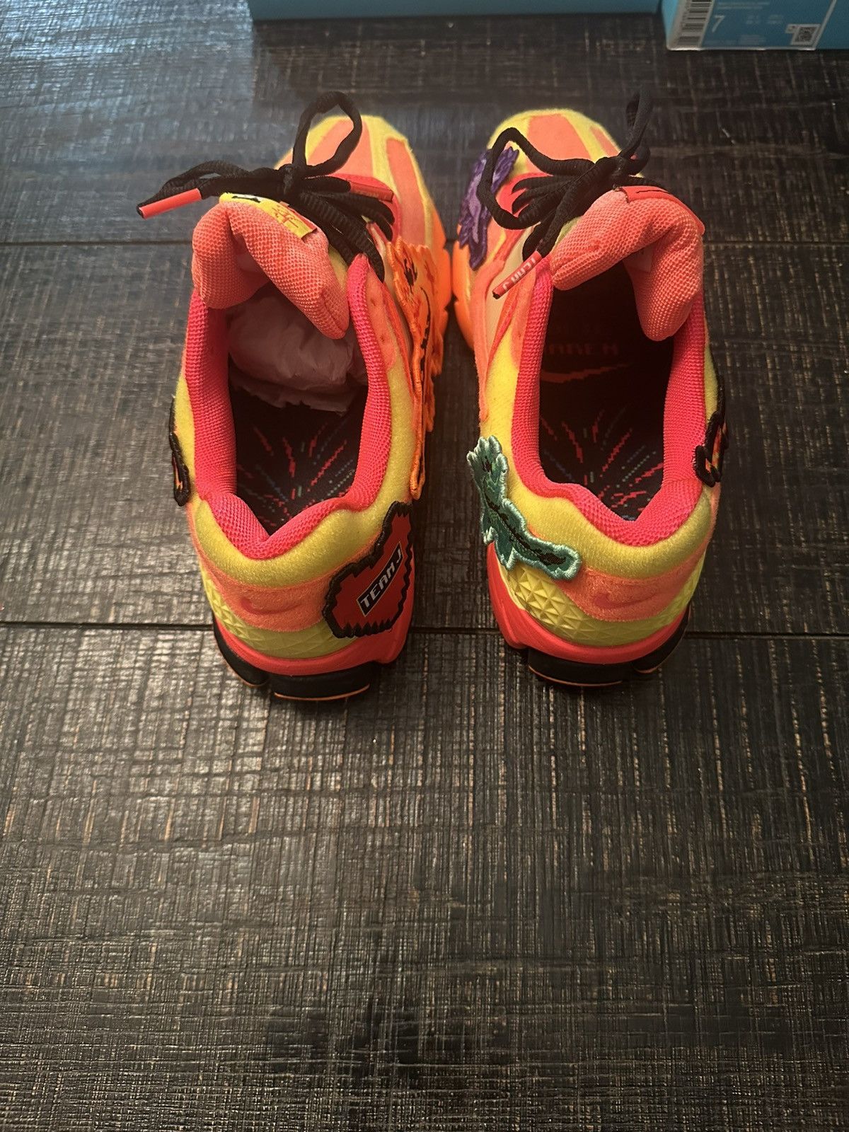 Nike Nike Doernbecher Size US 7 / EU 40 - 6 Thumbnail