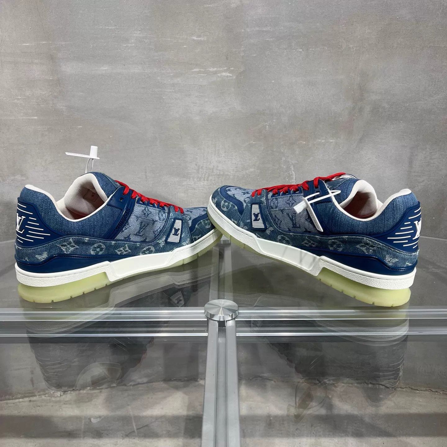 Louis Vuitton LV Trainer China Exclusive Blue Denim UK8.5/42.5 Size US 9.5 / EU 42-43 - 5 Thumbnail
