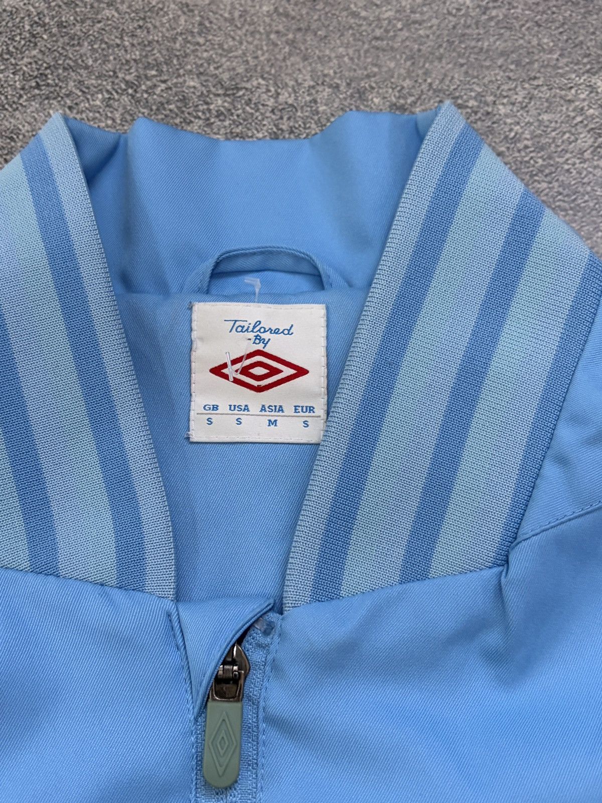 Umbro Vintage Man City 11/12 Umbro Anthem Jacket Sky Blue S Size US S / EU 44-46 / 1 - 5 Thumbnail