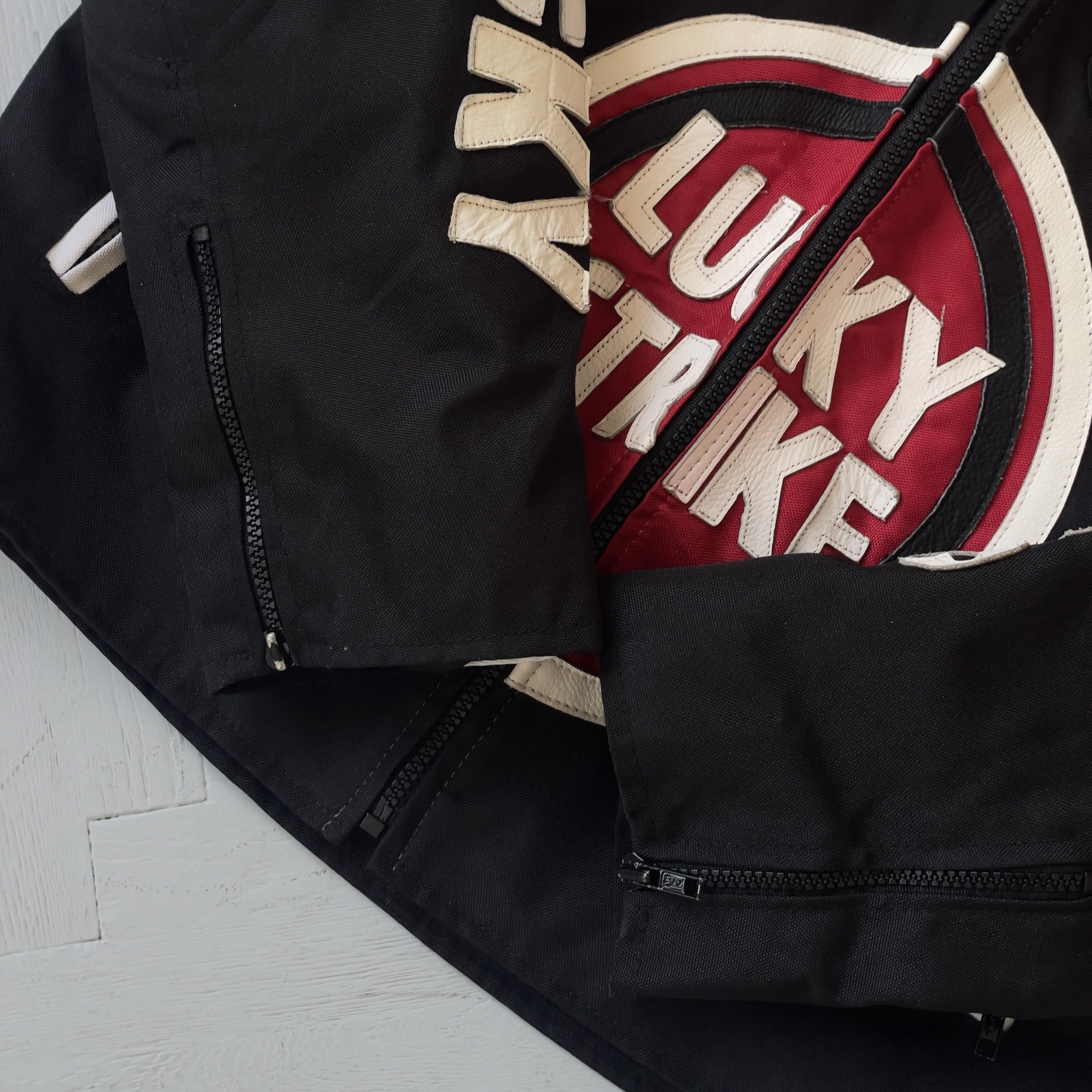 Vintage Vintage Lucky Strike Racing Jacket Size US L / EU 52-54 / 3 - 9 Thumbnail