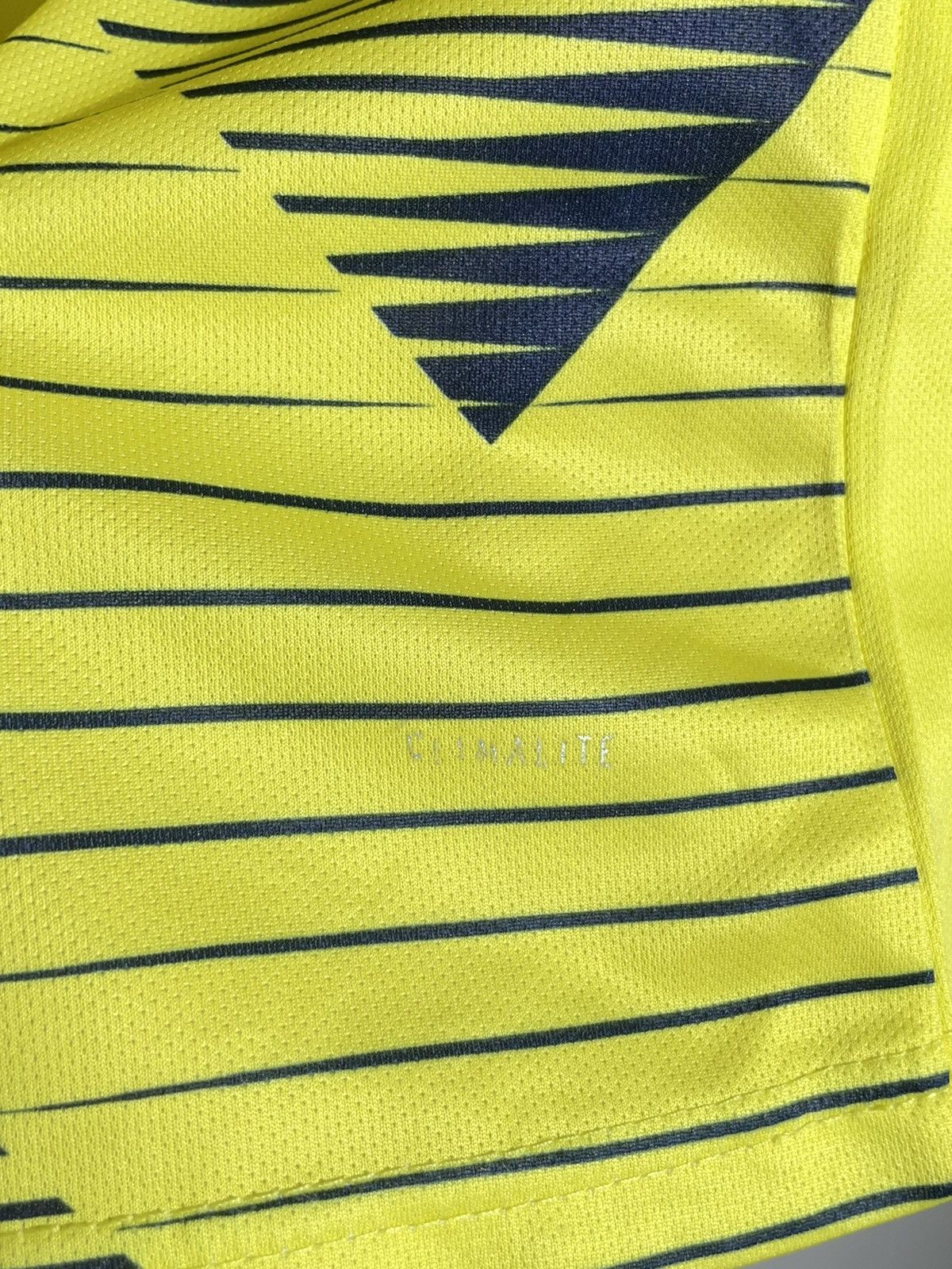 Adidas National Team Colombia Adidas 2019 Home Y2k Football Shirt Size US S / EU 44-46 / 1 - 9 Thumbnail