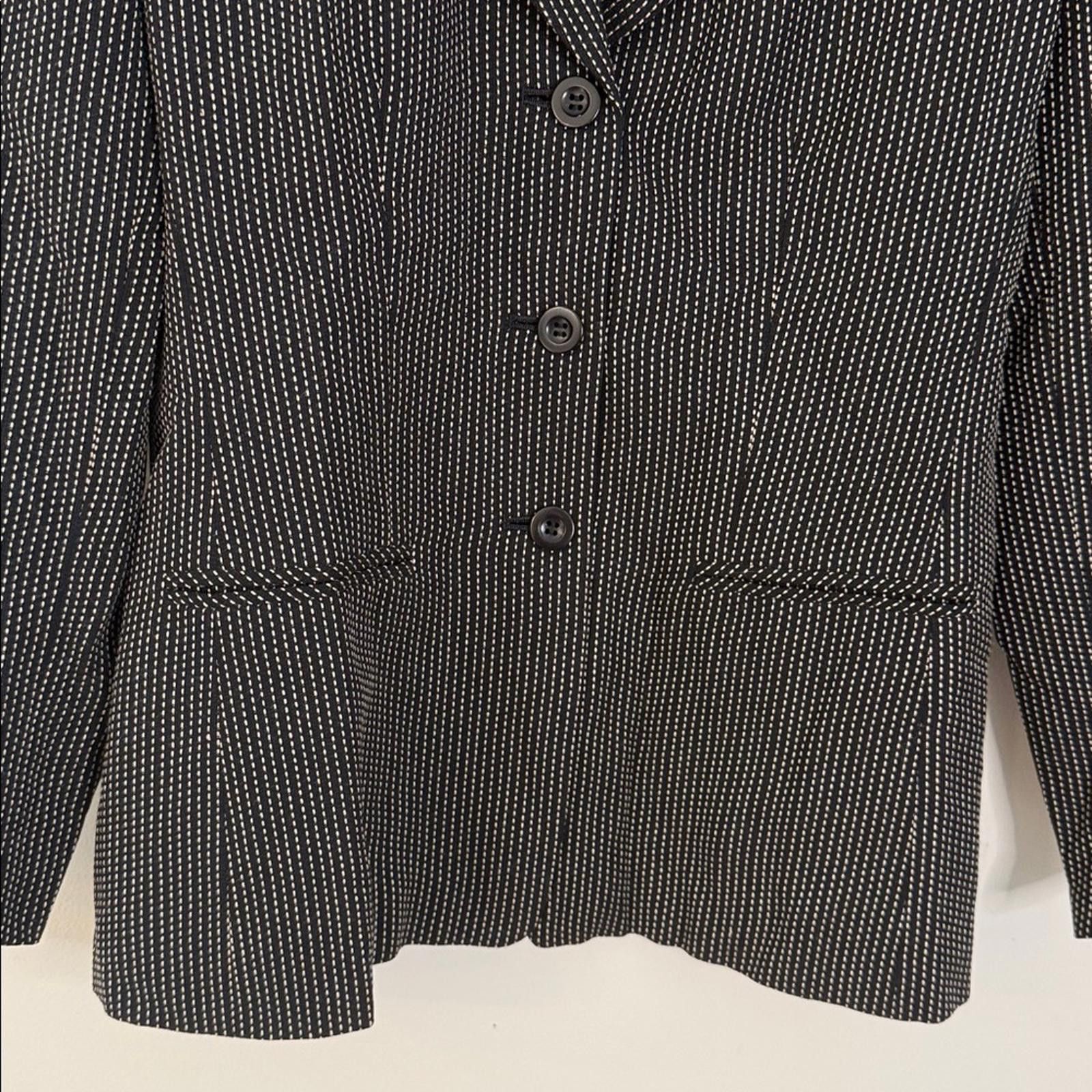 Other Classiques Entier Black Cream Wool Blend Blazer pockets SZ 2 Size XS / US 0-2 / IT 36-38 - 6 Thumbnail
