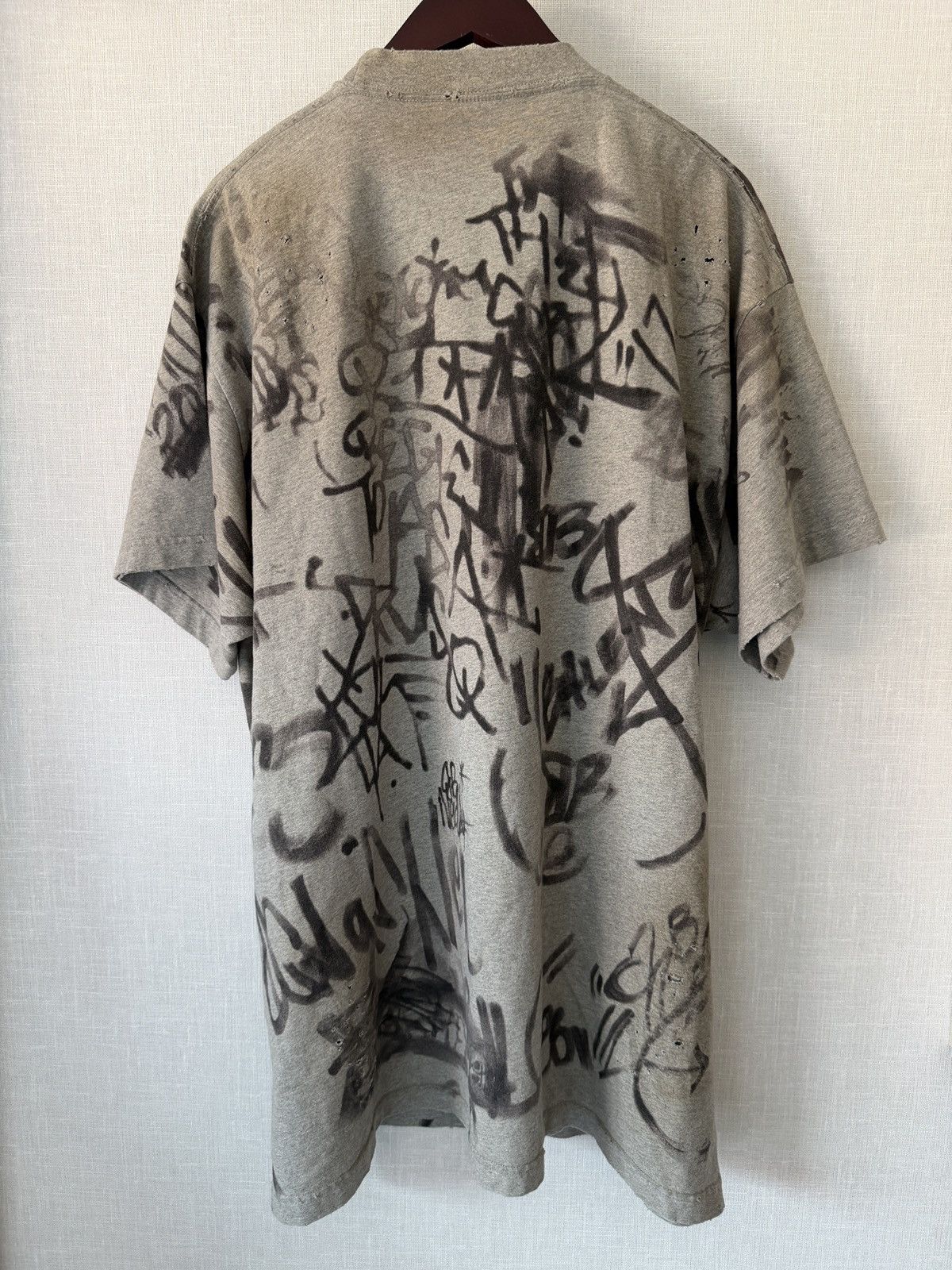 Balenciaga Balenciaga Skater Graffiti Distressed Oversized T- Size US L / EU 52-54 / 3 - 3 Thumbnail