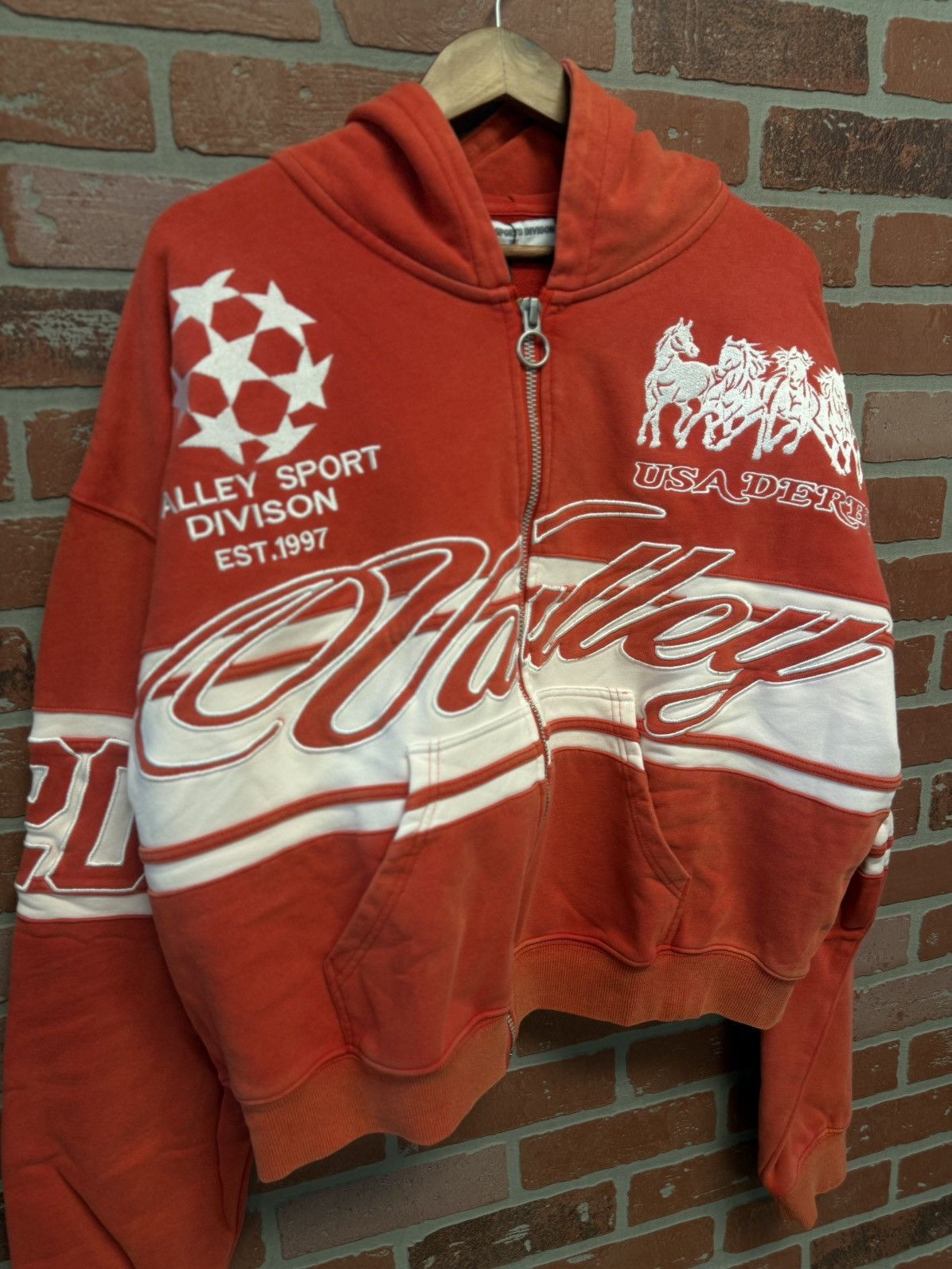 Vale Vale Valley Red Pullover Hoodie Size XL (NEW) Size US XL / EU 56 / 4 - 4 Thumbnail