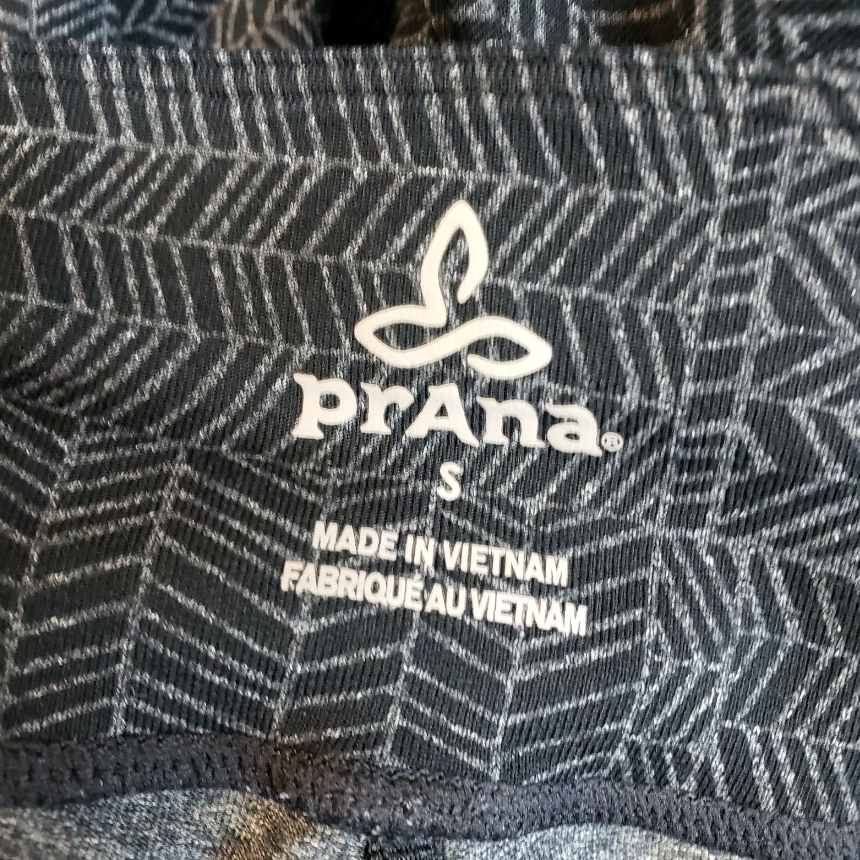 Prana VINTAGE Prana Womens Capri Leggings Sz Small Black Gray Low Rise Size 28" / US 6 / IT 42 - 5 Thumbnail