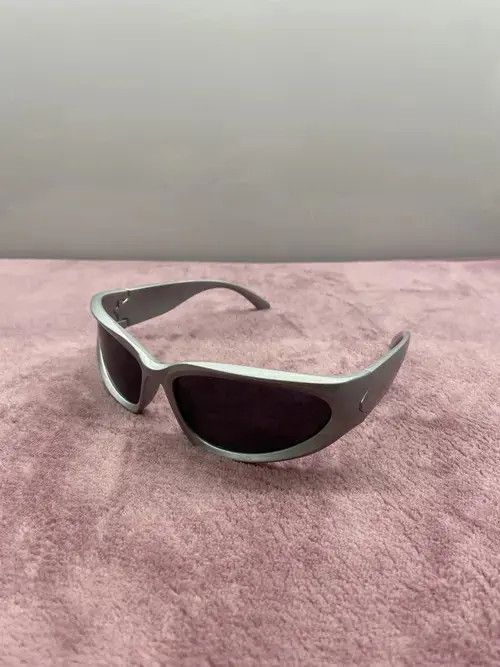 Electric Visual × Japanese Brand Vintage Silver and black Y2K glasses Sunglasses cyber Size ONE SIZE - 1 Thumbnail