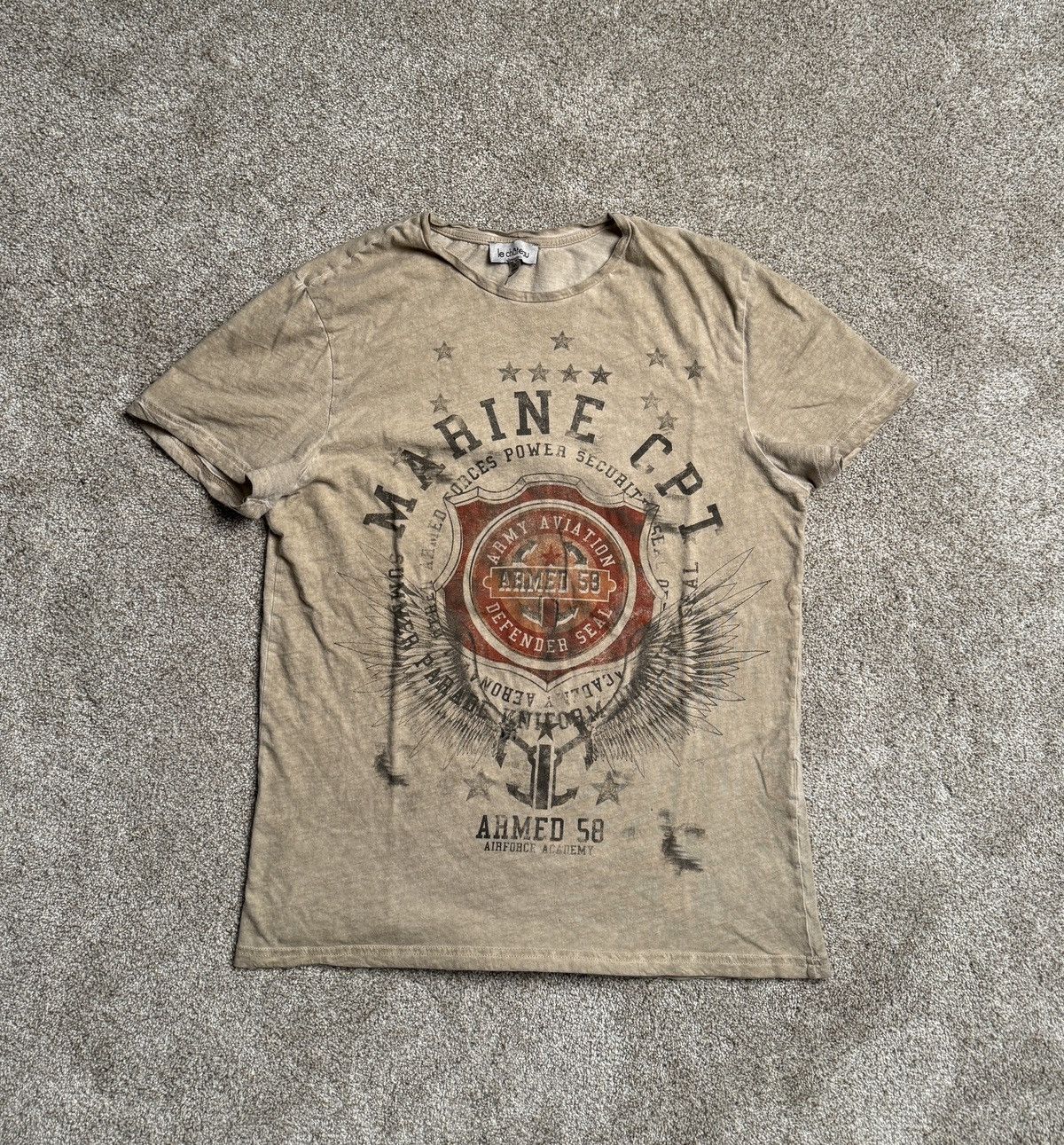 Le Chateau TAN LE CHATEAU “Y2K STYLE “MARINE CPT” GRAPHIC TEE Size US L / EU 52-54 / 3 - 1 Thumbnail