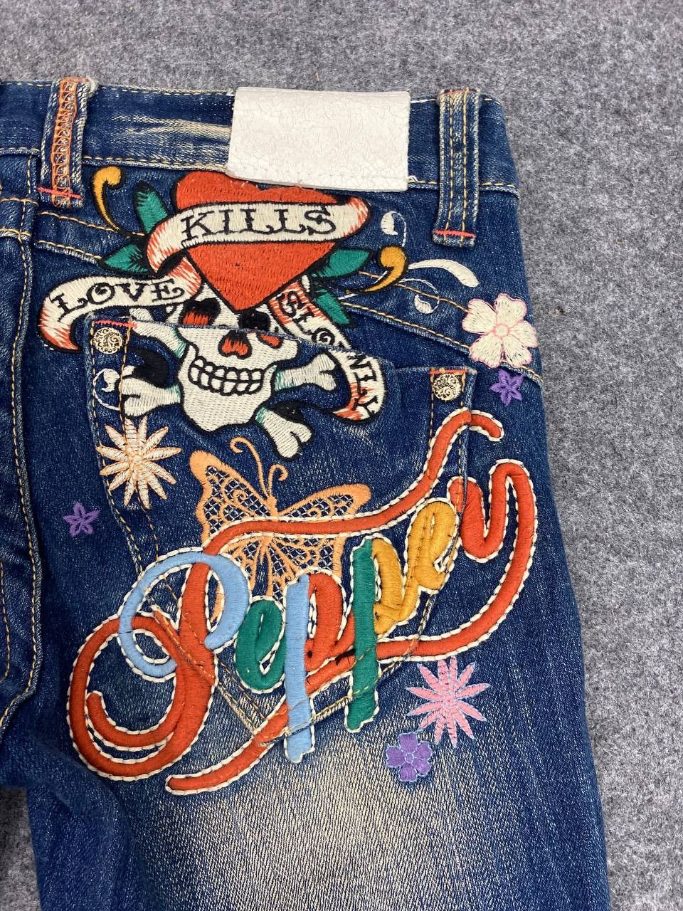 Ed Hardy red pepper x ed hardy bootcut flare denim nice design Size 32" / US 10 / IT 46 - 5 Thumbnail