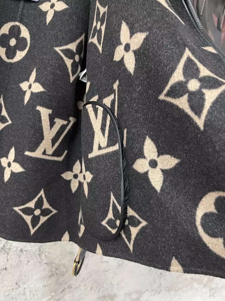Louis Vuitton Louis Vuitton coat Size XXS / US 00 / IT 34 - 5 Thumbnail