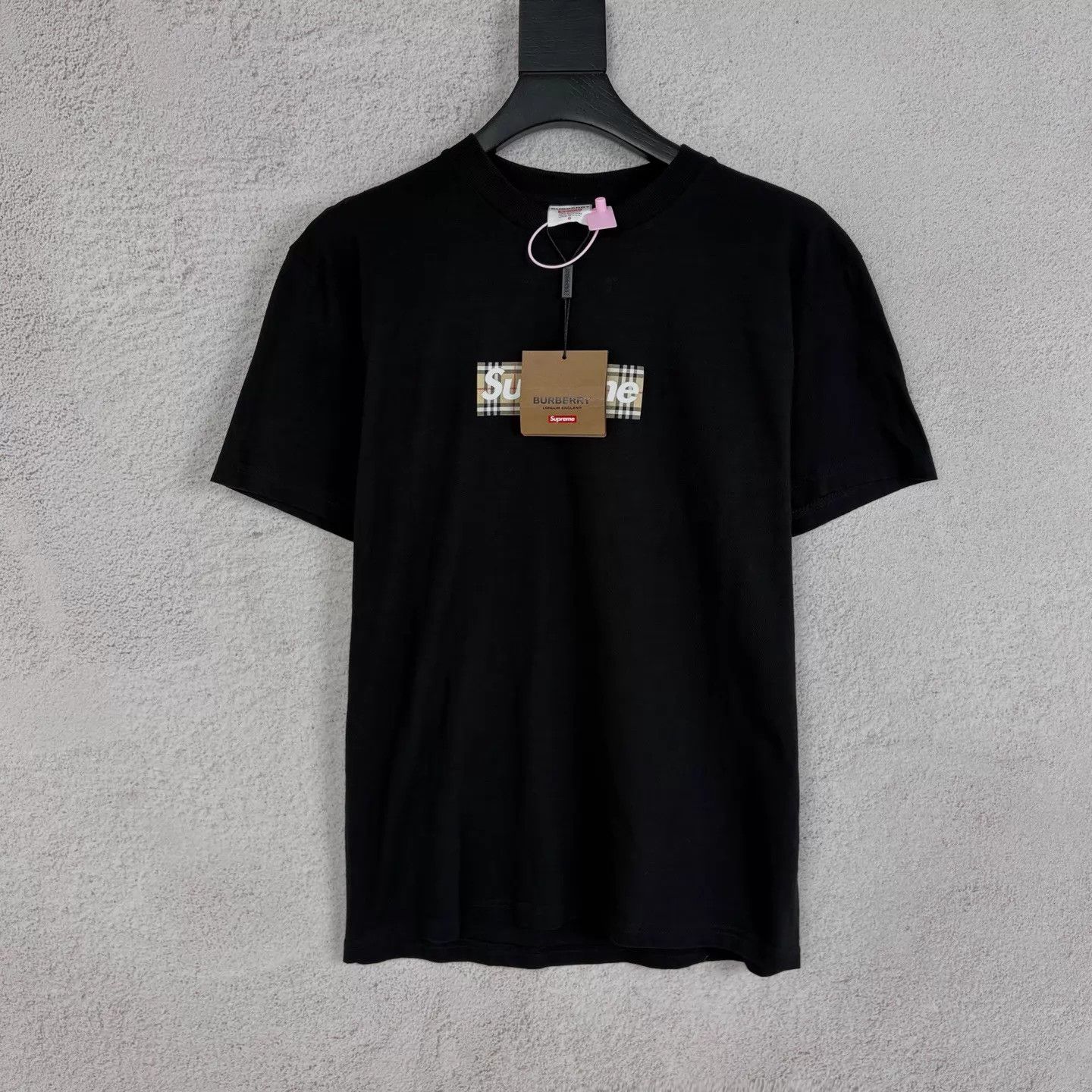 Burberry SUPREME x Burberry BOX LOGO Short Sleeve S NWT Size US S / EU 44-46 / 1 - 1 Thumbnail