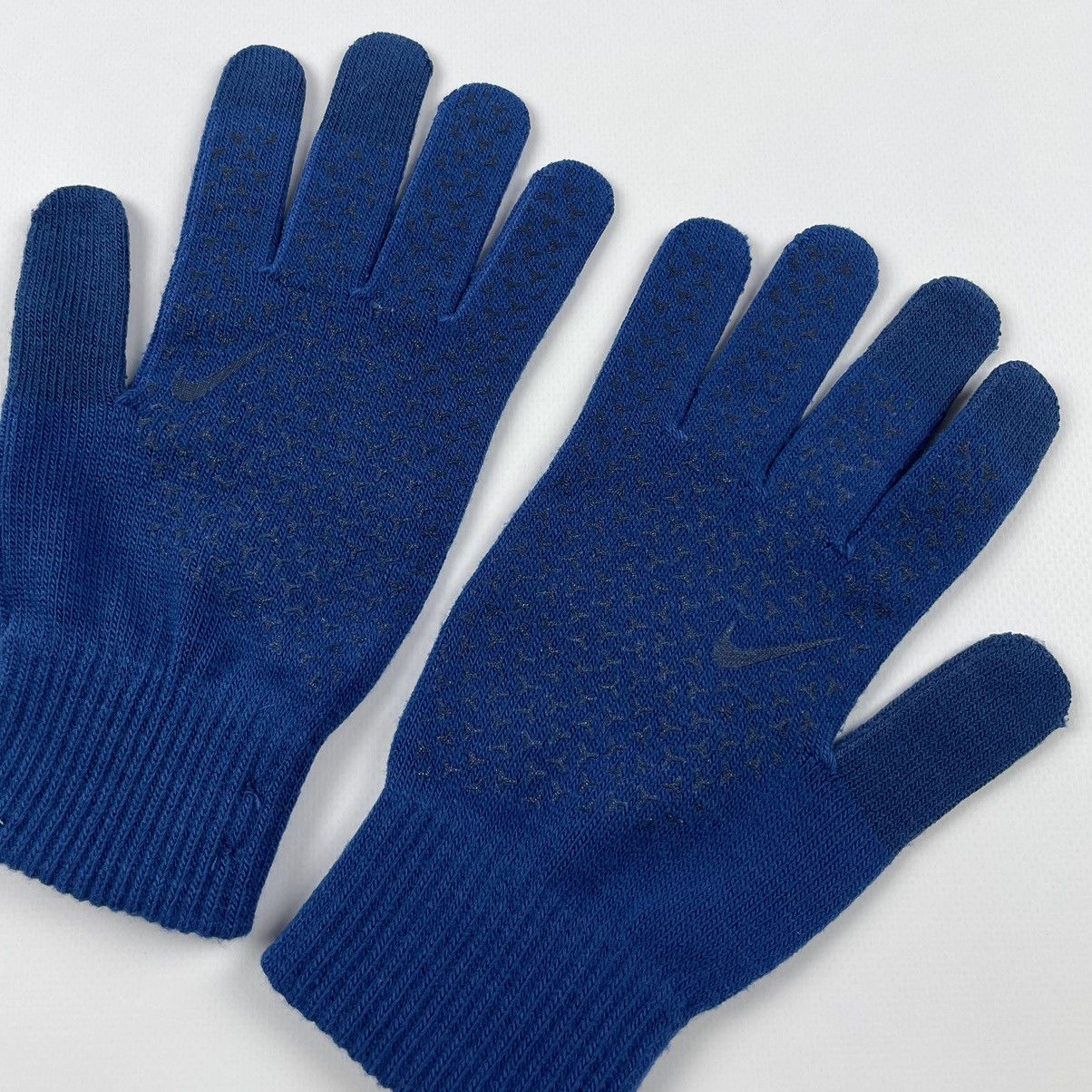 Nike Vintage Nike Knitted Gloves Swoosh Size ONE SIZE - 6 Thumbnail