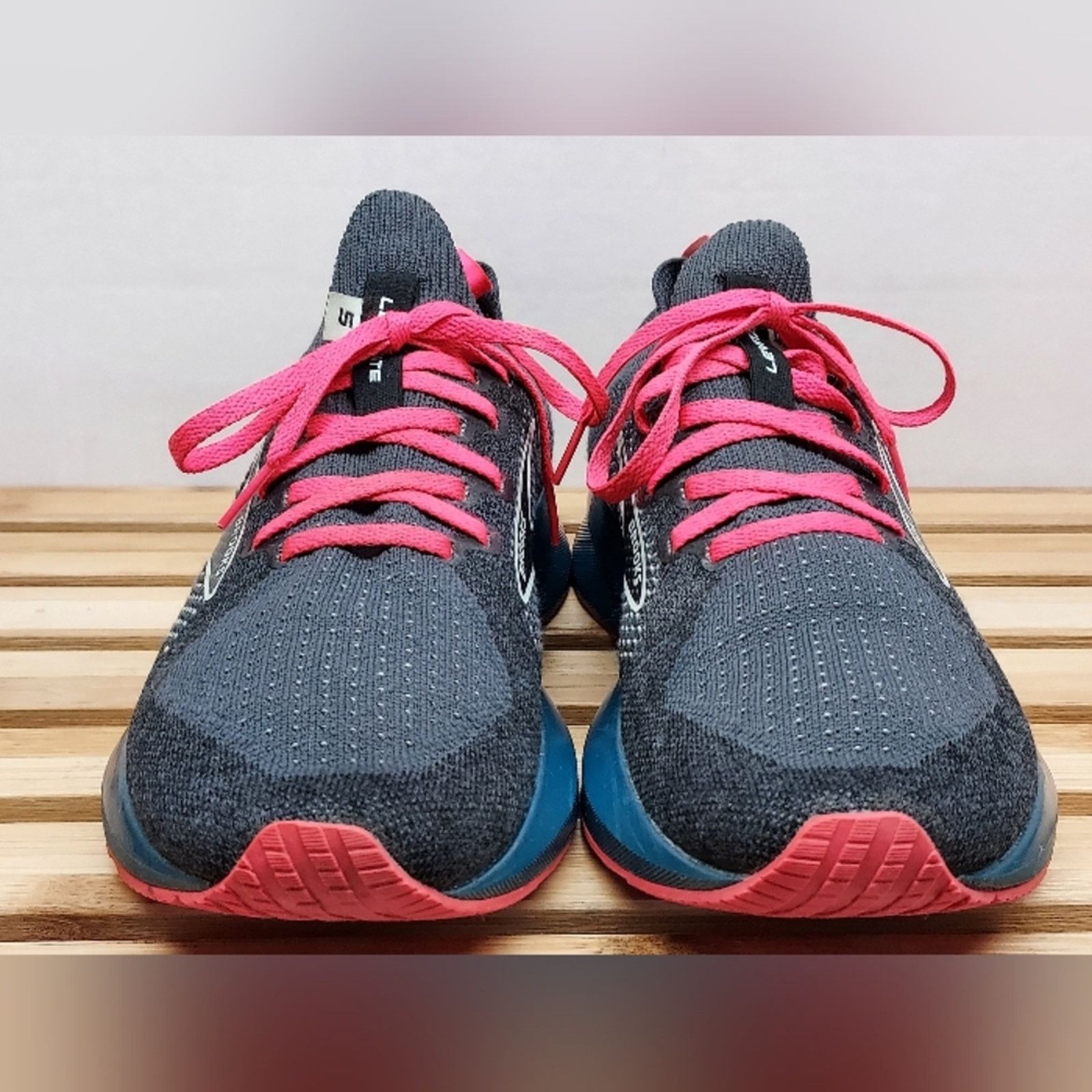 Brooks Brooks Womens Grey Levitate 5 Stealth Athletic Shoes Size 8 Size US 8 / IT 38 - 5 Thumbnail