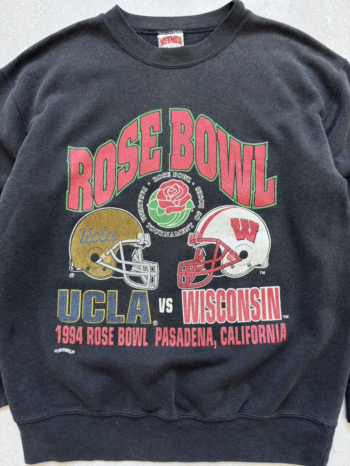Nutmeg Vintage Nutmeg 1994 Rose Bowl UCLA vs Wisconsin Sweatshirt Size US M / EU 48-50 / 2 - 5 Thumbnail