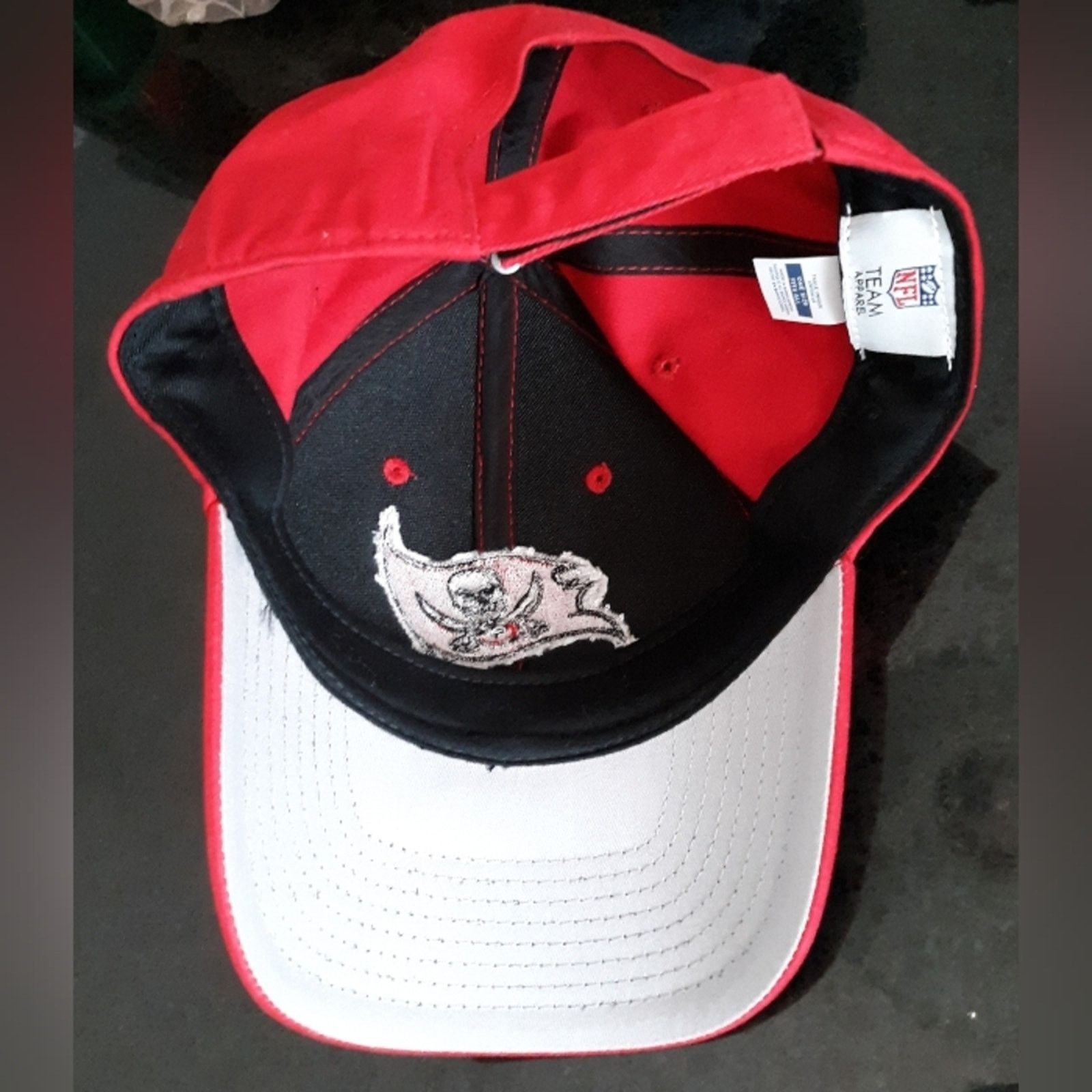 NFL NFL Tampa Bay Buccaneers Hat Size ONE SIZE - 2 Thumbnail