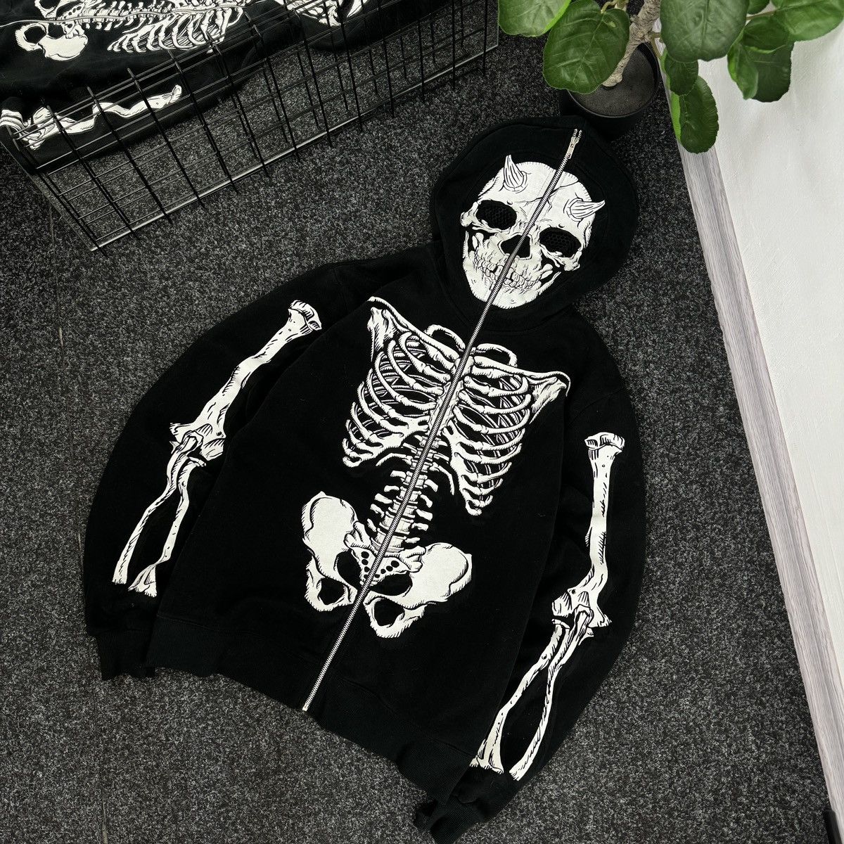 image of Affliction x Avant Garde Vintage Banned Jawbreaker Skeleton Full Zip Print Hoodie in Black White (S