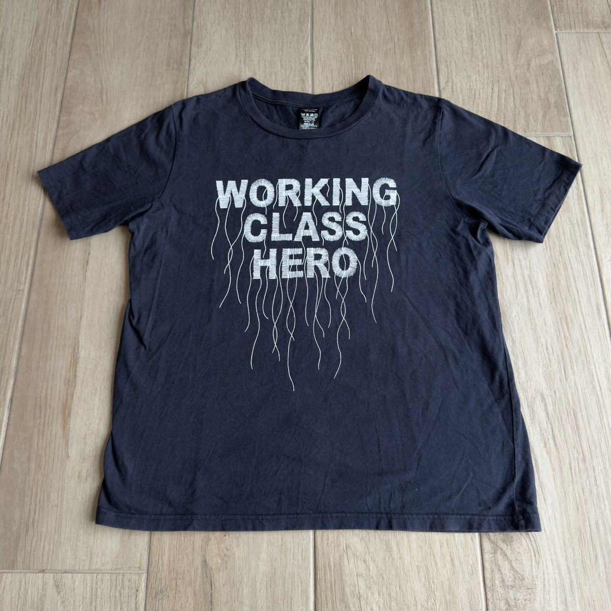 Number (N)ine Working Class Hero Threads Graphic T-Shirt Size US L / EU 52-54 / 3 - 1 Thumbnail
