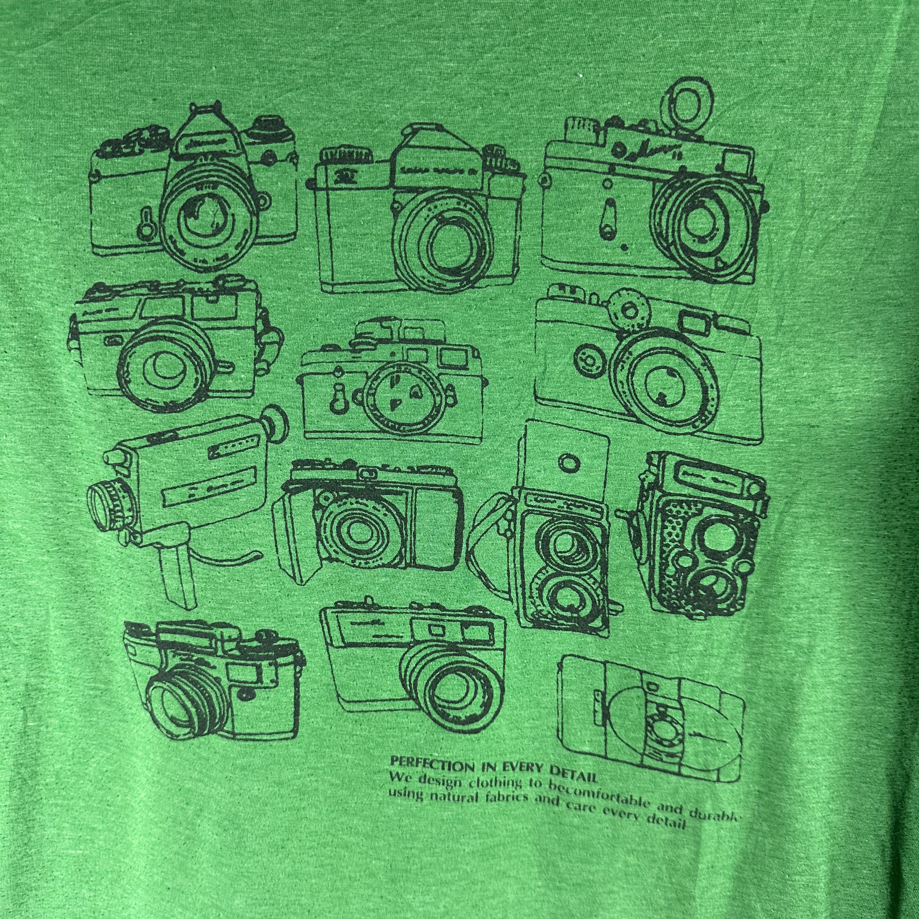 Vintage ​80s Perfection In Every Detail Cameras Artwork T-shirt Size US M / EU 48-50 / 2 - 2 Thumbnail