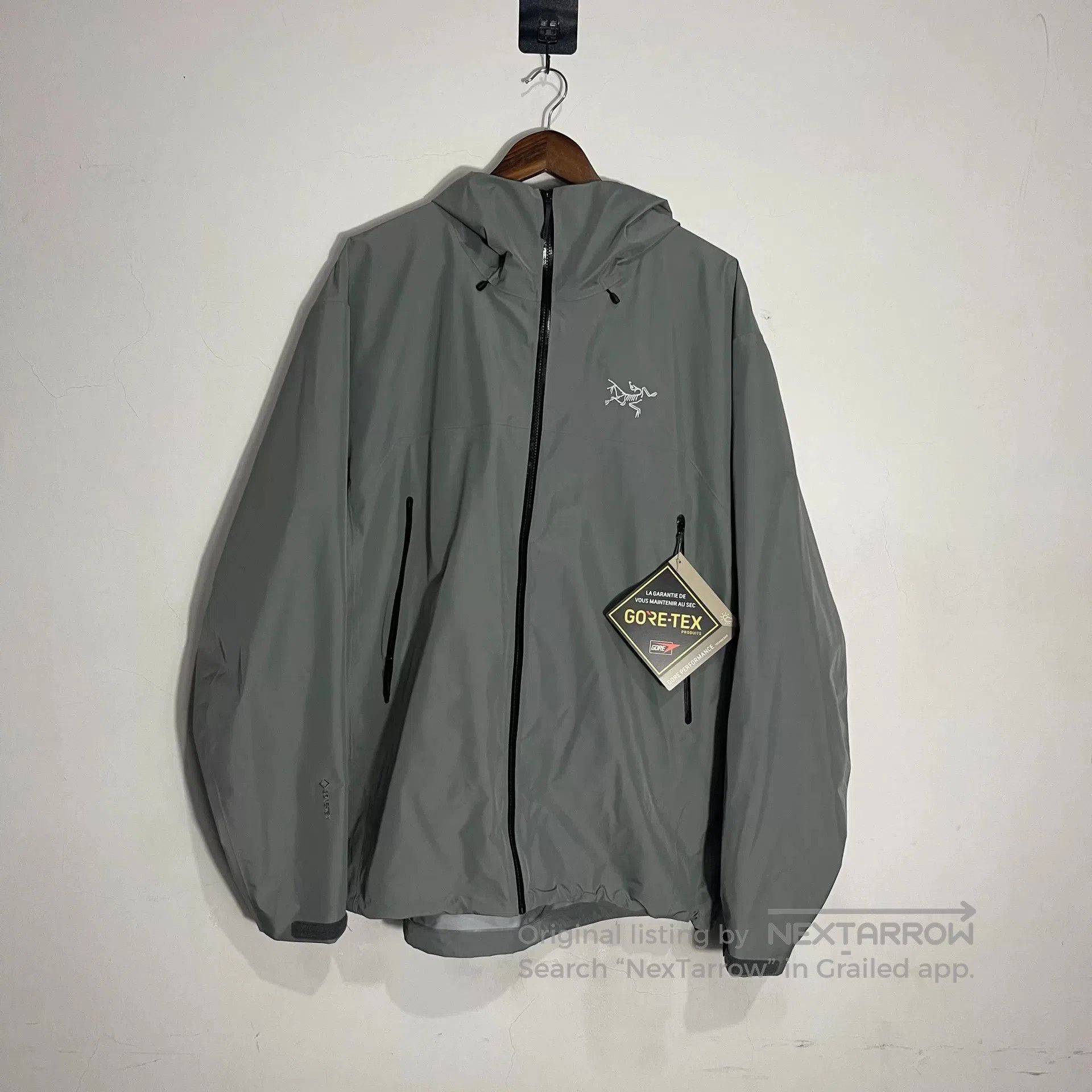 Arc'teryx Arcteryx Beta Lightweight Jacket for Men. Size US XL / EU 56 / 4 - 1 Thumbnail