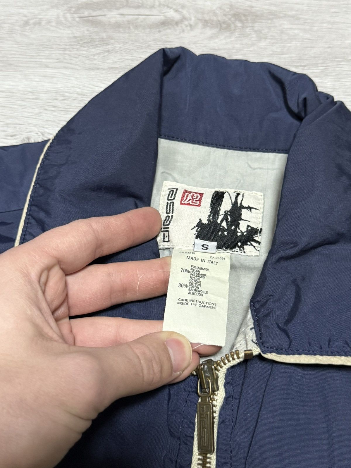 Diesel Diesel vintage made in Italy jacket windbreaker zip Size US S / EU 44-46 / 1 - 3 Thumbnail
