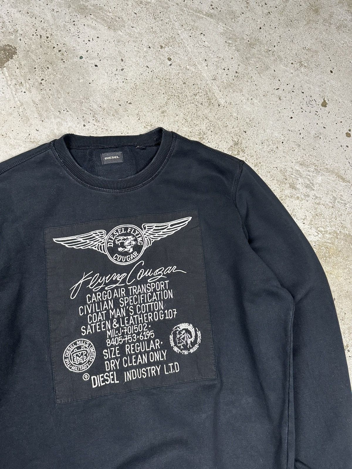 Diesel × Vintage Vintage Y2K Diesel Flying Cougar Distressed Black Crewneck Size US L / EU 52-54 / 3 - 5 Thumbnail