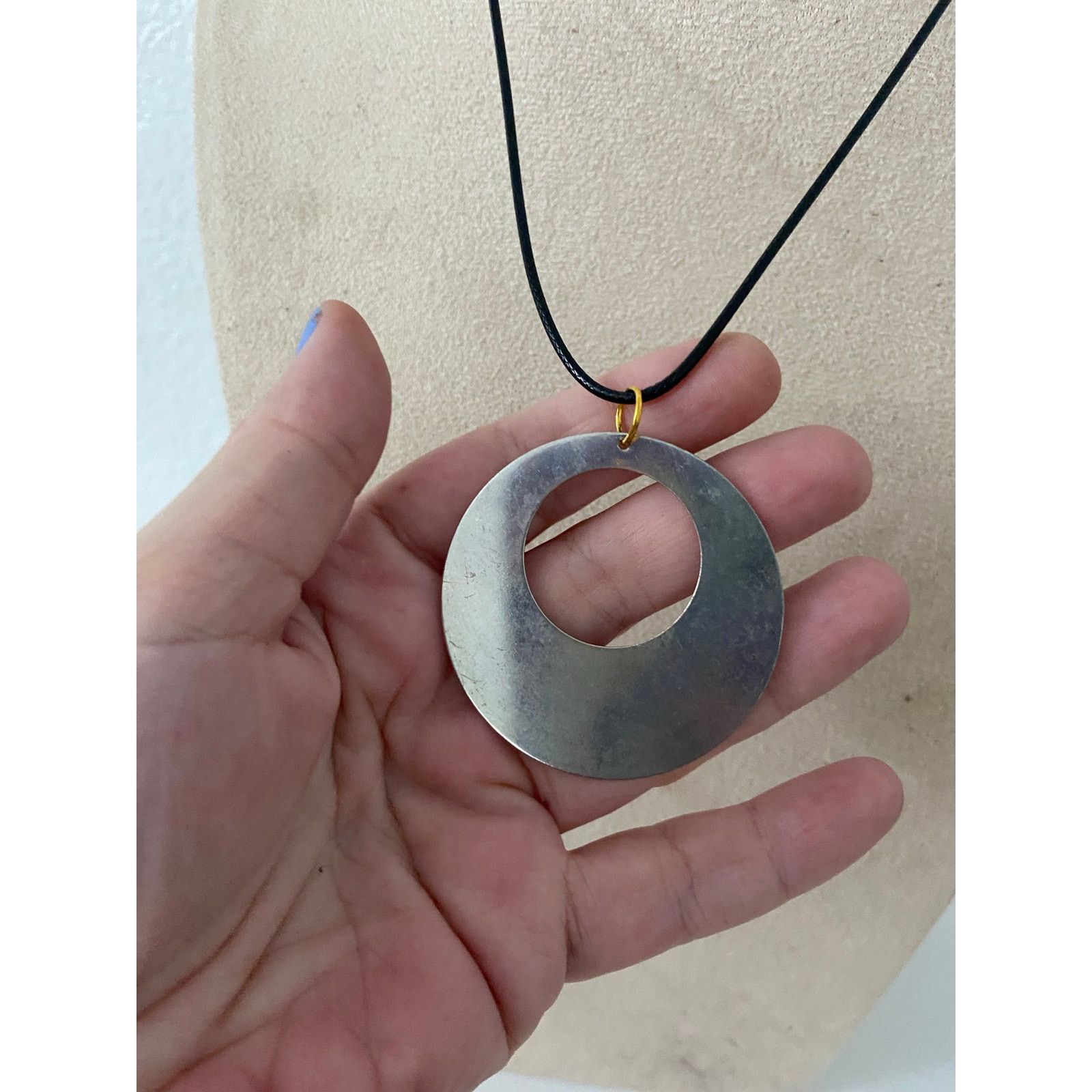 Handmade Round pendant necklace Size ONE SIZE - 2 Thumbnail