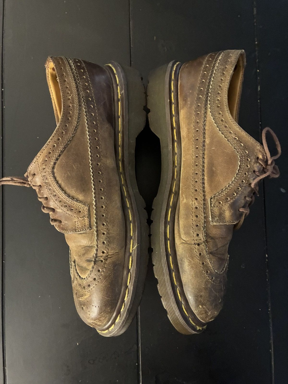 Dr. Martens Dr Martens Brown Brogue 3989 leather wingtip oxford england Size US 8 / EU 41 - 5 Thumbnail