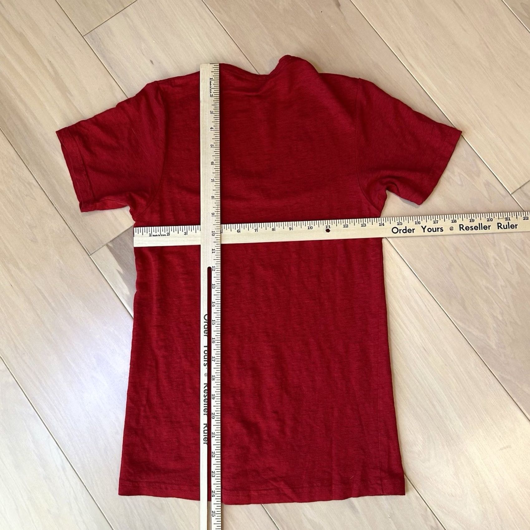 Vintage Isabel Marant Etoile Linen Tee V-Neck Short Sleeve Women’s Medium Shirt Red Logo Lightweight Casual 100% Linen Pullover Size 32" / US 10 / IT 46 - 5 Thumbnail