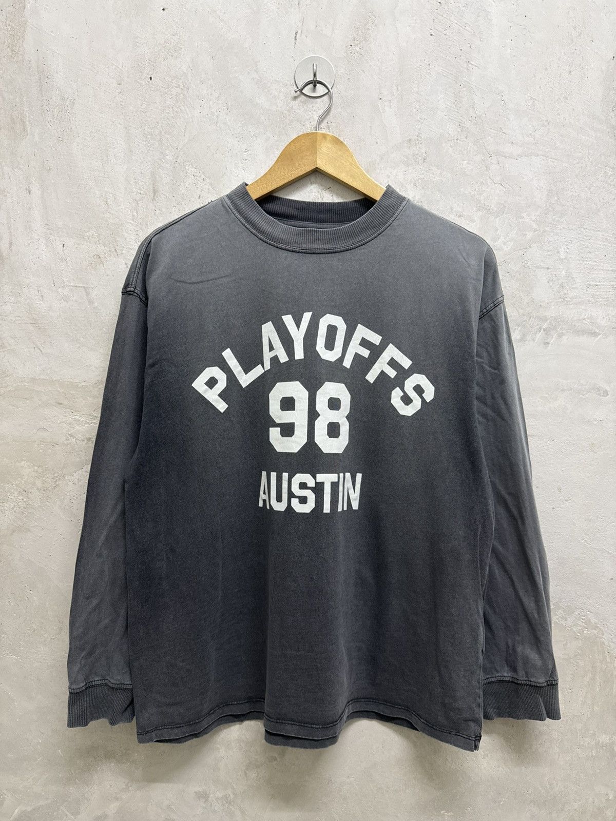 Vintage Sun Faded Austin Long Sleeve Tees Size US M / EU 48-50 / 2 - 1 Thumbnail