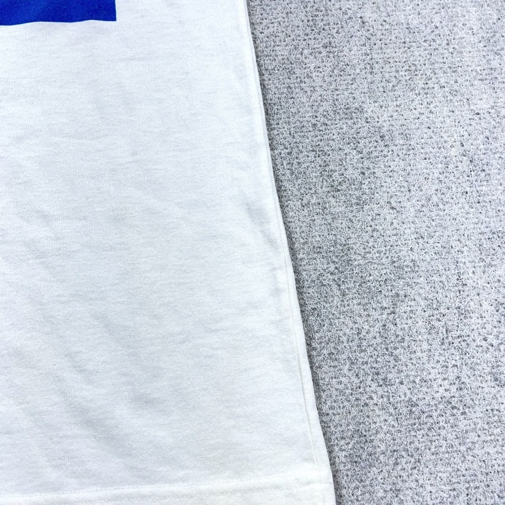 Eddie Bauer VINTAGE Eddie Bauer Shirt Men XL White Tank Top Made In USA 90s Spellout Graphic Print Logo Crew Neck XL White Mens Retro 90s Size US XL / EU 56 / 4 - 4 Thumbnail