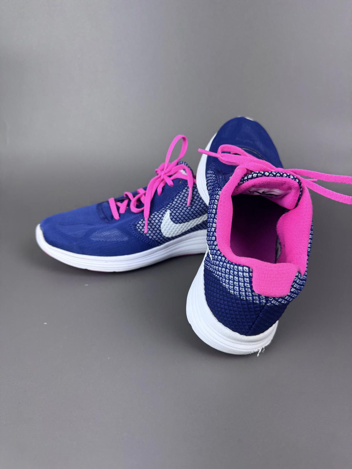 Nike Nike Women's Running Shoes Blue with Pink Accents Size US 7 / IT 37 - 1 Thumbnail