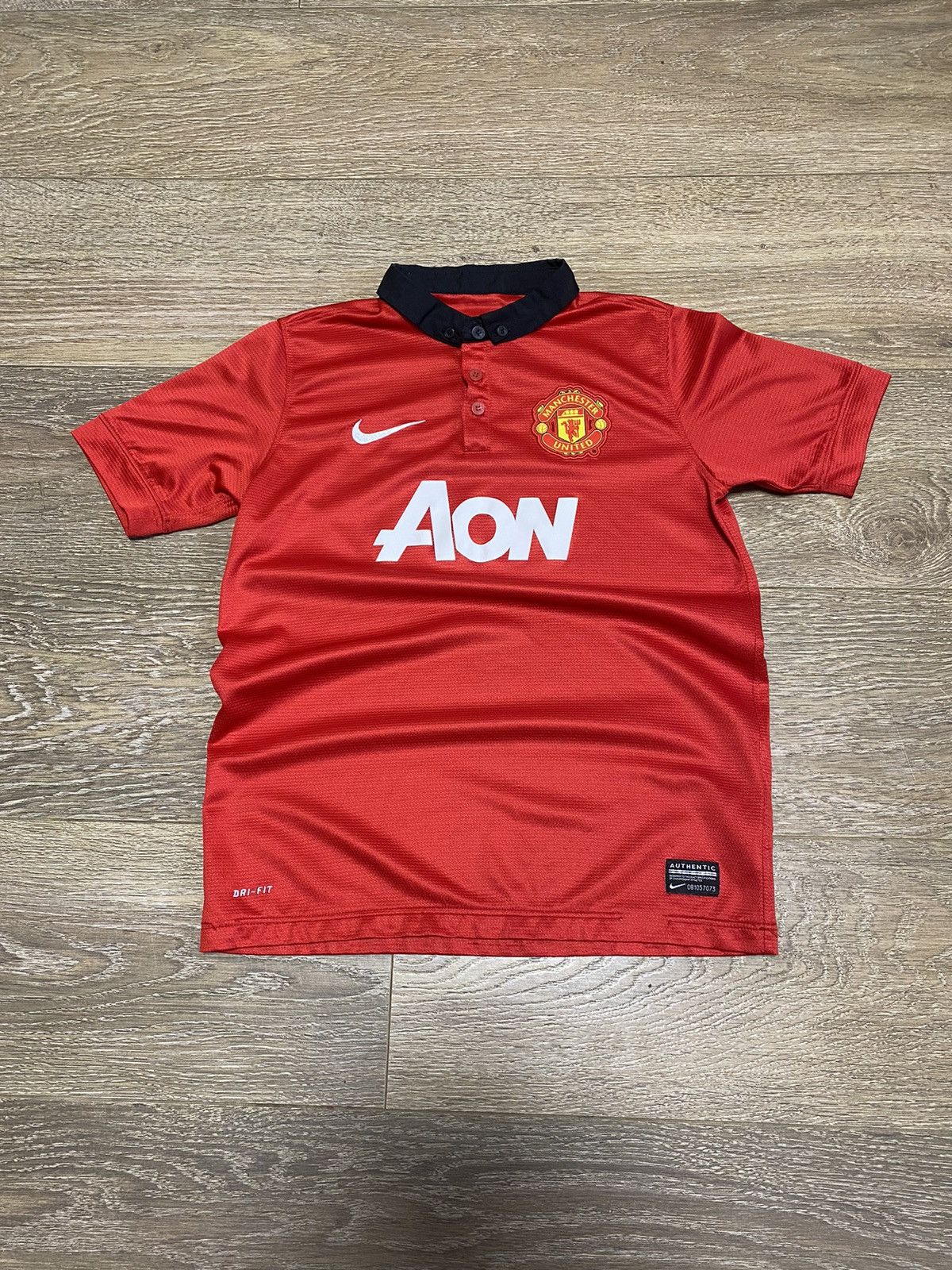 Nike Vintage Manchester United Red Jersey 13/14 Kids 12-13 years Size US M / EU 48-50 / 2 - 1 Thumbnail