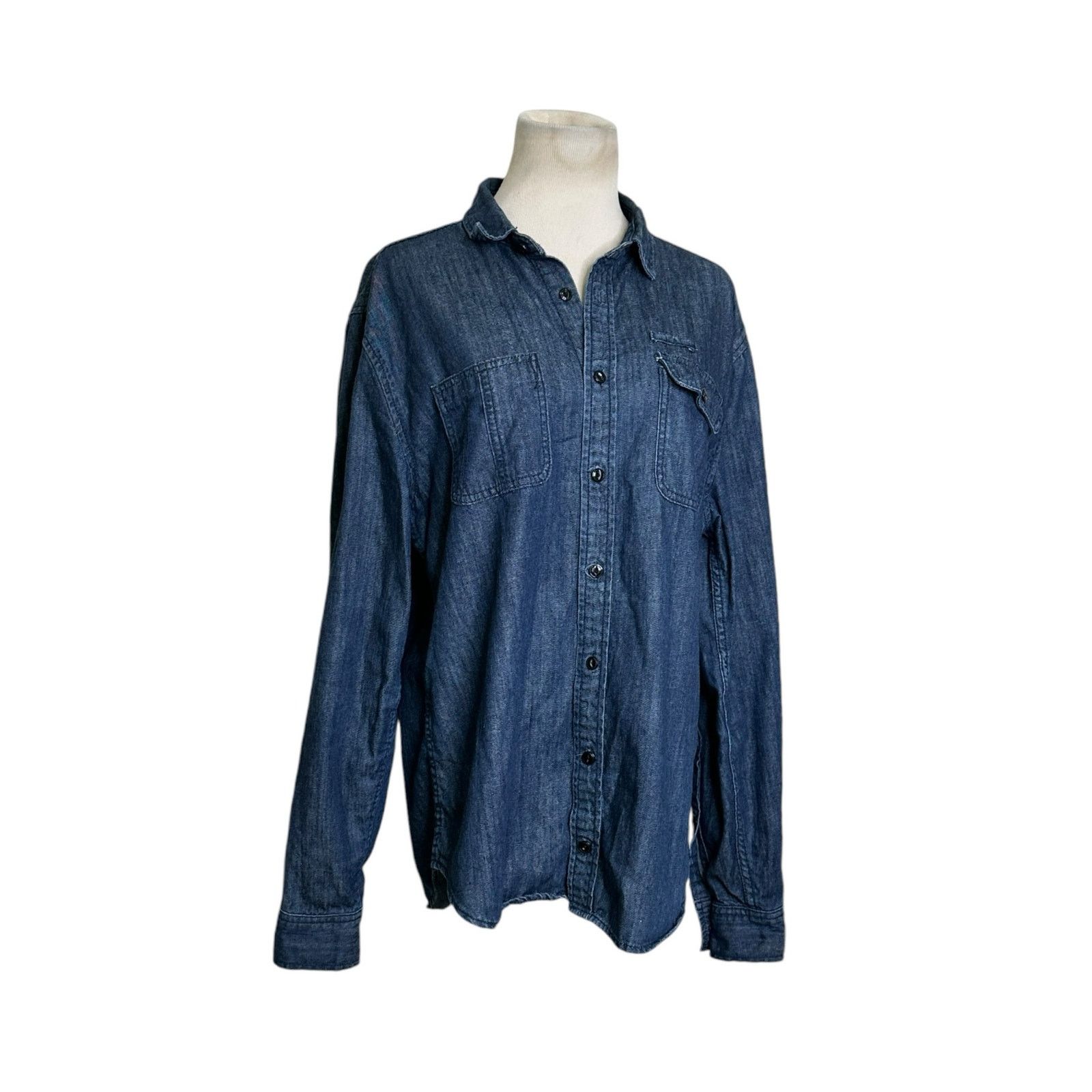 Cotton On Cotton On blue denim buttoned long sleeves shirt size large Size L / US 10 / IT 46 - 9 Thumbnail