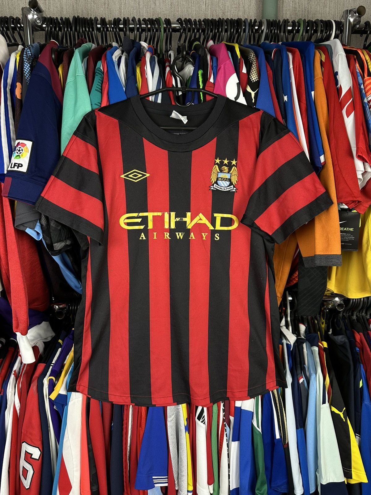 Umbro Umbro Manchester City Soccer Jersey 2011-12 Football Shirt Size US M / EU 48-50 / 2 - 1 Thumbnail