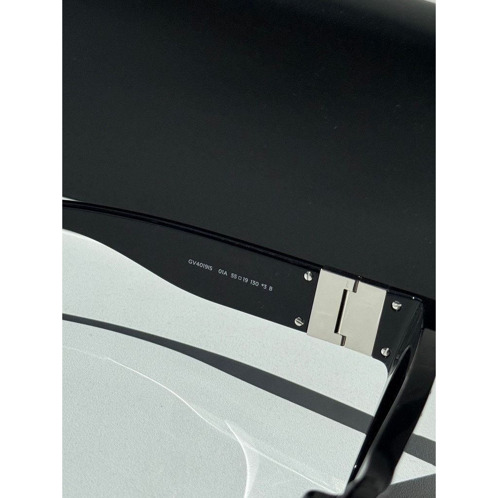 Givenchy NEW Givenchy GV4019IS Strass Crystal Black Sunglasses $870 Size ONE SIZE - 8 Thumbnail