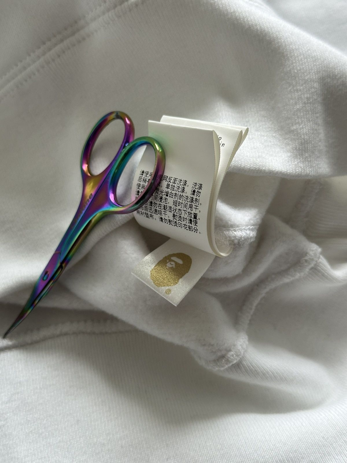 Bape NWT Bape A Bathing Ape Network World Gone Mad Hoodie White Size US XL / EU 56 / 4 - 13 Thumbnail