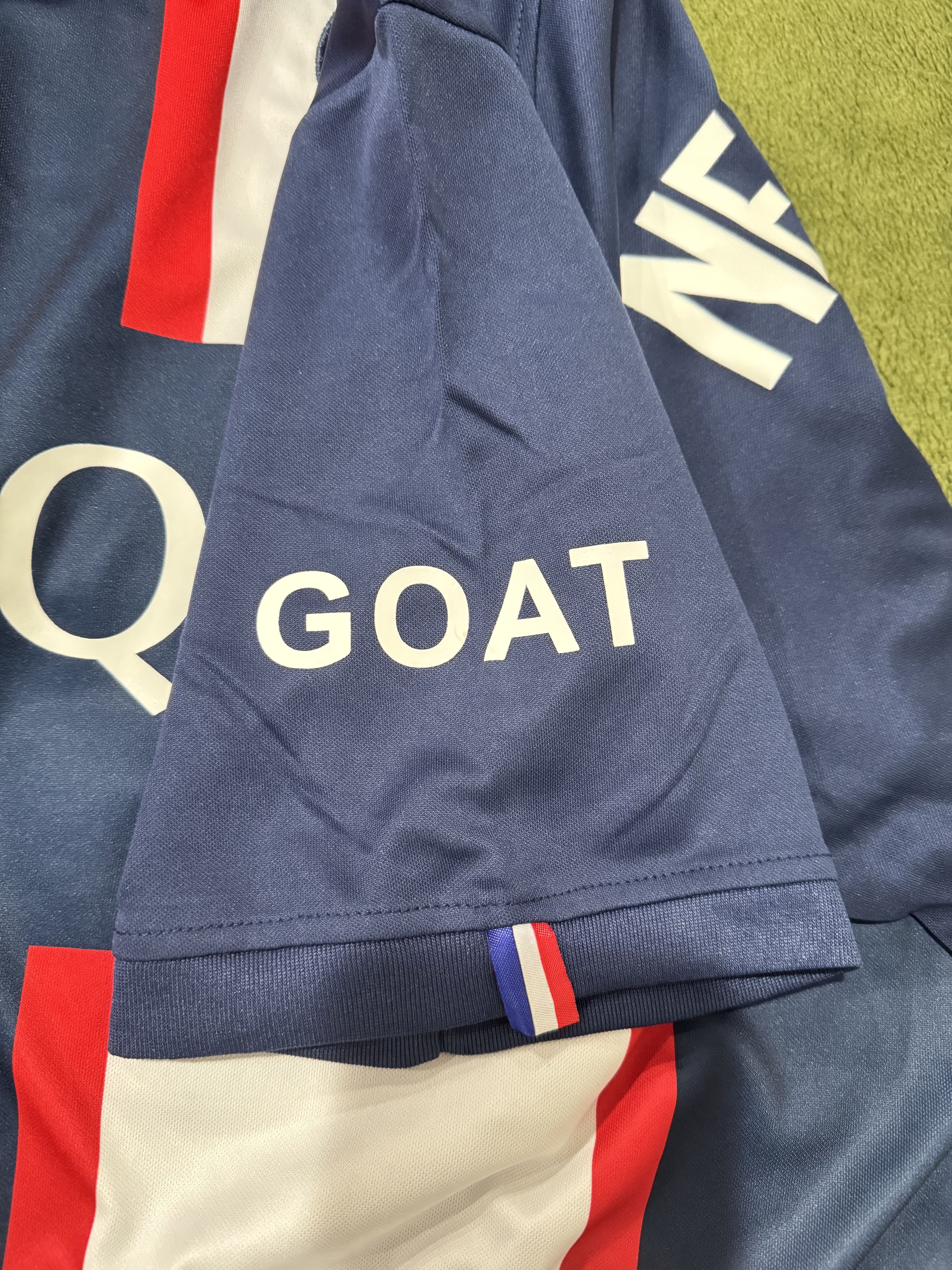 Vintage PSG PARIS SAINT GERMAIN 22-2023 NEYMAR JR JERSEY SET SIZE L Size US L / EU 52-54 / 3 - 11 Thumbnail