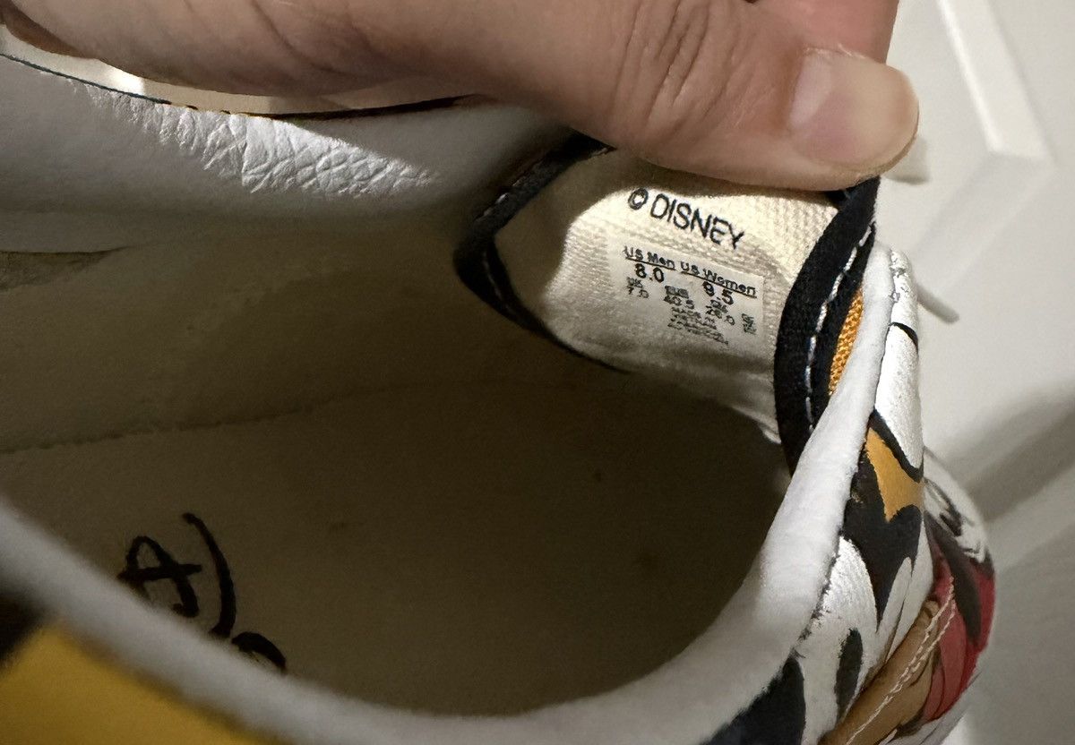 Disney × Vans Vans x Disney Mickey and Friends Canvas Shoes Size US 8 / EU 41 - 9 Thumbnail