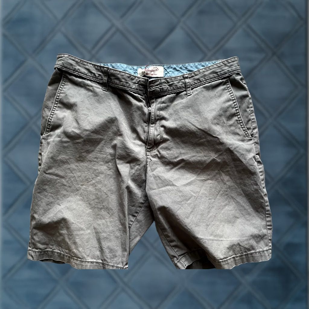 Vintage Penguin by Munsing Wear Chino Shorts Gray Cotton Size 36 Regular Inseam 8" Size US 36 / EU 52 - 1 Thumbnail