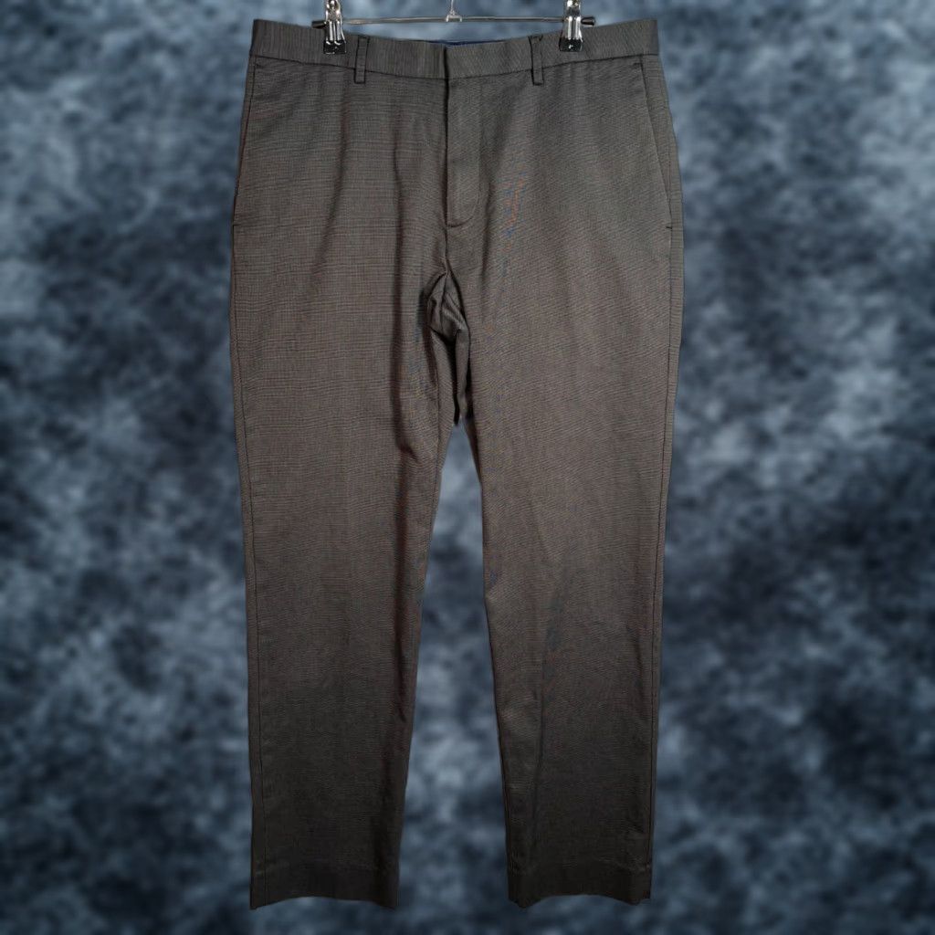 Banana Republic Banana Republic Mens Pants Slim Fit 32 x 32 Gray 100% Cotton Non-Iron Dress Pants Mens Slim Gray Banana Republic 32x32 Vintage: No | Formal Size US 32 / EU 48 - 1 Thumbnail